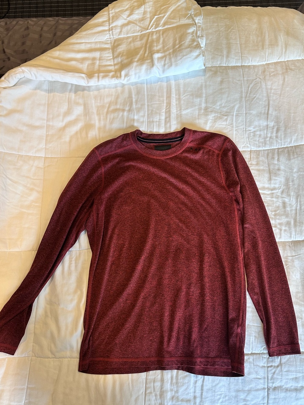 A&F Men's Long-Sleeve Workout Shirt - Burgundy